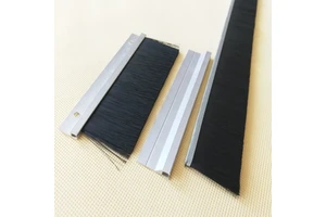 Bristle Gate Clip On Profile Flexible Cable Manager With Brush Strip Machine Roller