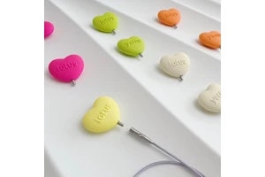 Lotus Yarns Resin Heart Cap with Stainless Steel Screw Part Cable End Caps Easily Fit on Cables and Keep the Knitting Safe.