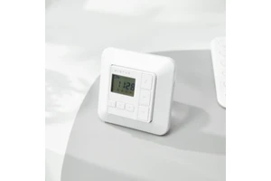 Rolling Code Four Channels With Timer Wall Mounted Remote Controller LCD Display Emitter