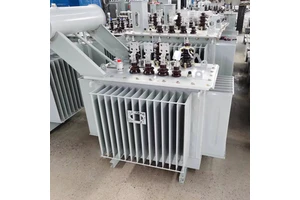 Three Phase Power Transformers Distribution 220v 380v Oil Immersed Type With Copper Winding