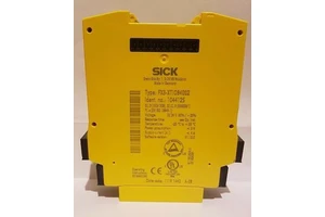 Brand New 1PC New FX3XTIO84002 FX3XTIO84002 Safety IO Module Expedited for PLC