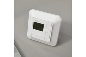 Four Channels With Timer Wall Mounted Remote Controller 3v Battery LCD Display Emitter