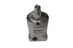 Nidec Shimpo VRSF-10C-750-LMS Planetary 750W Servo Motor Industrial Components Reducer 5:1 Ratio Flange Mounted Solid Shaft