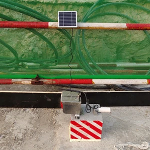 Real Time Two-dimensional Array Laser Monitoring High Accuracy 0.5mm Displacement Settlement Slopes Such Mountains Slopes