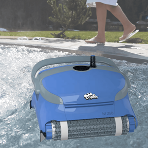 M250 Swimming Pool Cleaning Robot Bottom of the Pool Wall 24m Anti-twist Device