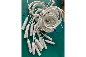 Hydrostatic Sea Water Level Sensor 4-20ma Ptfe Probe Anti Corrosive Sewage Level Sensor Fuel Oil tank Level Sensor Transmitter