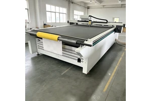 Automatic Digital Die Cutting Plotter Paper Cutting Machine PLC Delta Motor Gear Honeycomb Board Corrugated Cardboard Sticker