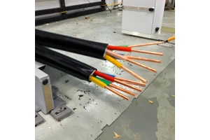 High-End XLPE Armoured Industrial Power Cable 2/0 OFC Copper Wire PVC Steel Wire Armour 2x4 PVC Insulation for Railway Use LSZH