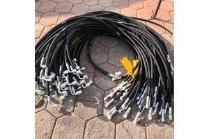 Factory Wholesale Hydraulic Hose High Pressure Steel Wire Braided Rubber Hose SAE100 R1 R2 R15 Long Service Life Oil Water Hose