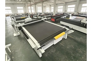 High Precision CNC Flatbed Die Cutter Plotter Motor Sticker Labels Cardboard PP Paper Corrugated Board Red Hard Board