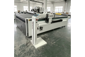 TOP CNC Automatic Electric Digital Flatbed Cutting Plotter Corrugated Box Carton Printing Slotting Diecutting Machine Pump Motor
