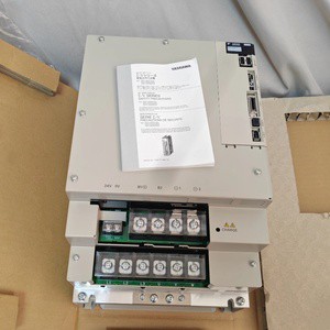 NEW YASKAWA SERVOPACK AC SERVO DRIVE SGDV-260D11A / SGDV-260D11A020000