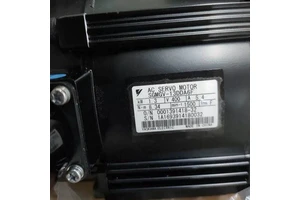 NEW AC SERVO MOTOR SGMGV-13DDA6F