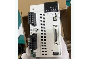 NEW AC SERVO DRIVER MDDLN55SG011