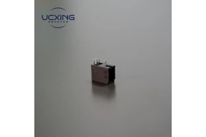 D1200 Automotive Male 4P 90 Rectangle Adapter Connector (Model CONNECTOR) with Copper Alloy Contacts and PBT Housing 125V DC 5A