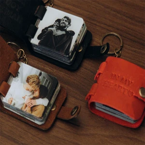 Personalized Leather Mini Photo Album Keychain Custom Memory Picture Keychains Gift