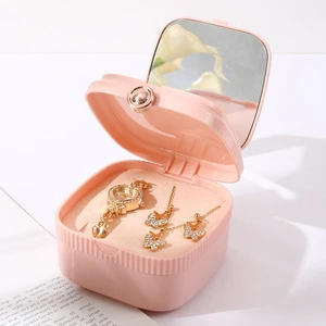 Mother's Day Gift Set Eco-Friendly Light Luxury Necklace Quartz Watch Earrings Jewelry Box Premium Accessory Set