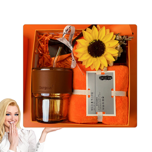 Custom Free Combination New Year Christmas Wedding Return Gift Set Exquisite Design Fashion Style Custom Logo Option Promotional