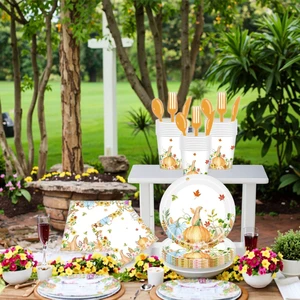 Modern Disposable Tableware Set for Thanksgiving Venue Decoration Hot-Selling Party Supplies