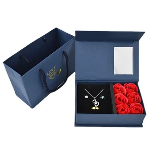 Mother's Day Custom LOGO Gift Box Renovate Decorative Rose Flower Petal Flowers Gift Valentine's Day Gift for Mum Wife Women