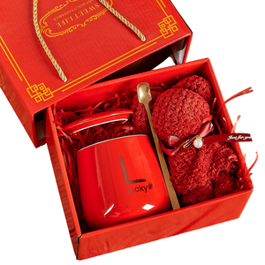 Customized Women's Christmas Gift Set for Back School Including Valentine's Day Mug and Bridesmaid Wedding Gifts for Guests