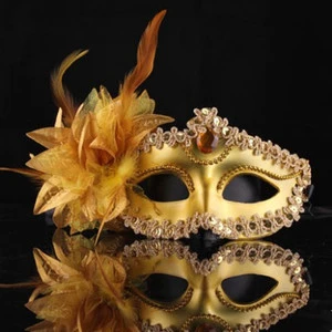 Ladies Fancy Dress Party Silver Fantasy Venetian Halloween Masquerade Mask for Mardi Gras Parties Cosplay and Costume Accessory