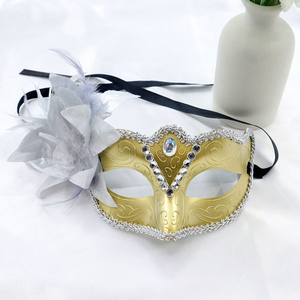 Funny Costume Cosplay Venetian White Wedding Carnival Masquerade Mask Feather Party Mask for Party Wedding Supply Xmas Decor