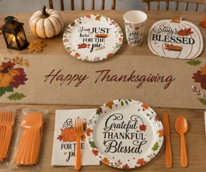 Holiday Supplies Fall Paper Plates Cups Napkins Cutlery with Burlap Table Runner Disposable Thanksgiving Party Tableware Set