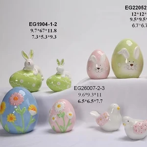 New Arrival Hand Painted Easter Ceramic Egg 3D Rabbits Accessories Easter Table Ornaments for Home Decor