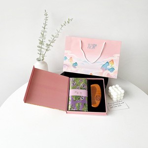 2025 Elegant Mother's Day Gift Set: Hand-Painted Polyester Scarf + Wooden Comb in Stylish Gift Box (Ideal as Valfeatines Too)