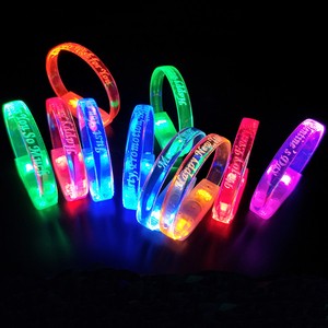 Custom Wedding Anniversary Souvenir 3 Flashing Modes Color Changing Button Activated LED Wishing Bracelet