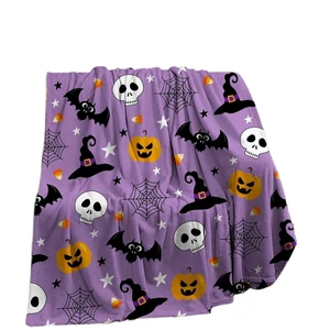 Custom Four Seasons Winter Halloween Knitted Flannel Blanket 150x200cm Anti-pilling Fluffy Cuddly Bats Pumpkins Skull Spider