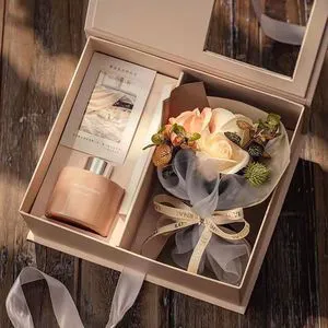 Valentine's Day Gift Set for Women Birthday Mother's Day Present Soap Flower Incense Gift Box Artificial Flowers Valentine's Day