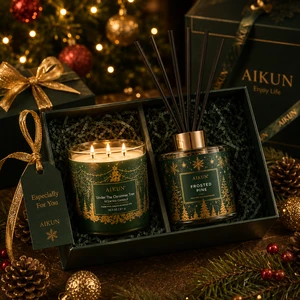 AIKUN Custom Brand Factory Fast Delivery Reed Diffuser Soy Wax Candle For Luxury Christmas Style Aromatherapy Gift Set