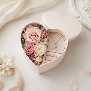 Small Heart Shape Flower Box Custom Rigid Paper Gift Box Mini Size Insert Tray For Jewelry And Roses
