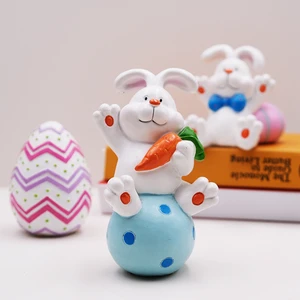 2023 High Quality Resin Craft Easter Bunny Decorating Piece Easter Home Decoration