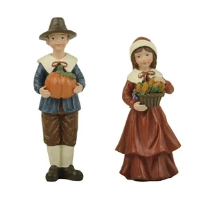 Thanksgiving Day 4.57'' Resin Crafts S/2 Holding Corn & Pumpkin Girl & Boy Indoor Thanksgiving Fall Autumn Home Decorations