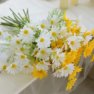 Lifelike Single Stem 5-Heads Small Daisy Artificial Flower for Floral Arrangement Home Wedding Party Living Room Decoration