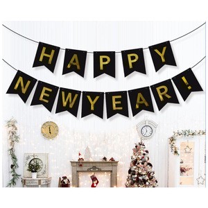Fishtail Black Bronzing Paper Flag New Year Party Decoration with Happy New Year Theme Novel Party Novelties for New Year Party