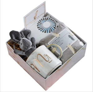Good Price Mothers Day Gift Sets Cup Towel Souvenir Novelty Gifts Sets for Women