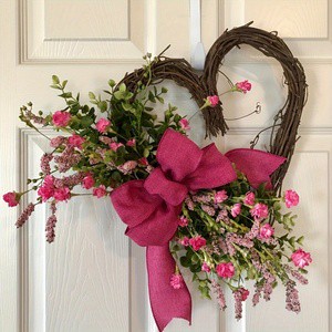 Factory Price Handmade Craft Spring Festival Wreath Simple Heart Shape Outdoor Home Door Artificial Flower Garland