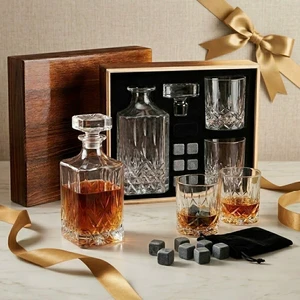 Luxury Whiskey Decanter Set with Glasses Crystal Decanter Gift Set for Men Custom Packaging