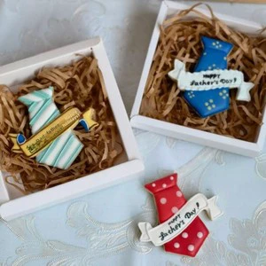 Father's Day Sweet Sticky Flower Cookies Gift Box with Ties