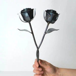 wholesale supplier of Metal Rose True Love Wedding Anniversary Gift Set for Anniversaries Valentine's Day Low Price Christmas
