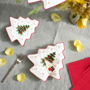 Traditional Festive Tableware Christmas Tree Shaped Plate Decal Print Christmas Decorative Party Plates