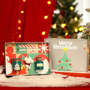 Christmas Gifts Candle with Luxury Package Hot-Selling Private Label Natural Soy Wax Christmas Candle in Gift Box
