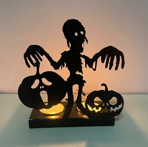 Halloween Decorative Iron Ornaments Props for Europe and the United States Horror Atmosphere Arrangement Metal Crafts Product