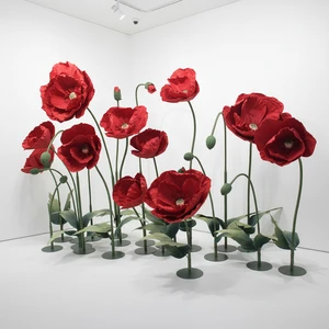 Giant Red Standing Artificial Crepe Paper poppy Flowers, Perfect for Wedding Party Decorations and Holiday Decorations.