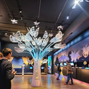 Realistic High Quality Silk Lantern Show Decoration Theme Park