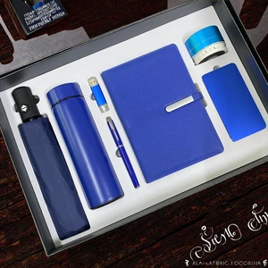 Luxury Custom Logo Business Gift Set for Father's Day Includes Promotional Vacuum Bottle Notebook Umbrella-for New Year